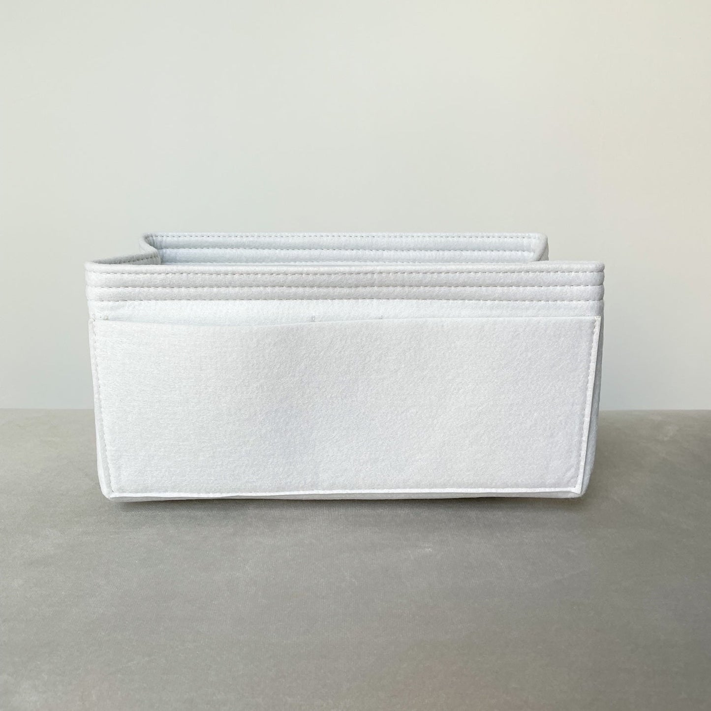 Kelly Bag Caddy in Pearl