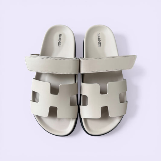 Hermès Chypre Sandals Women Beige Nomade