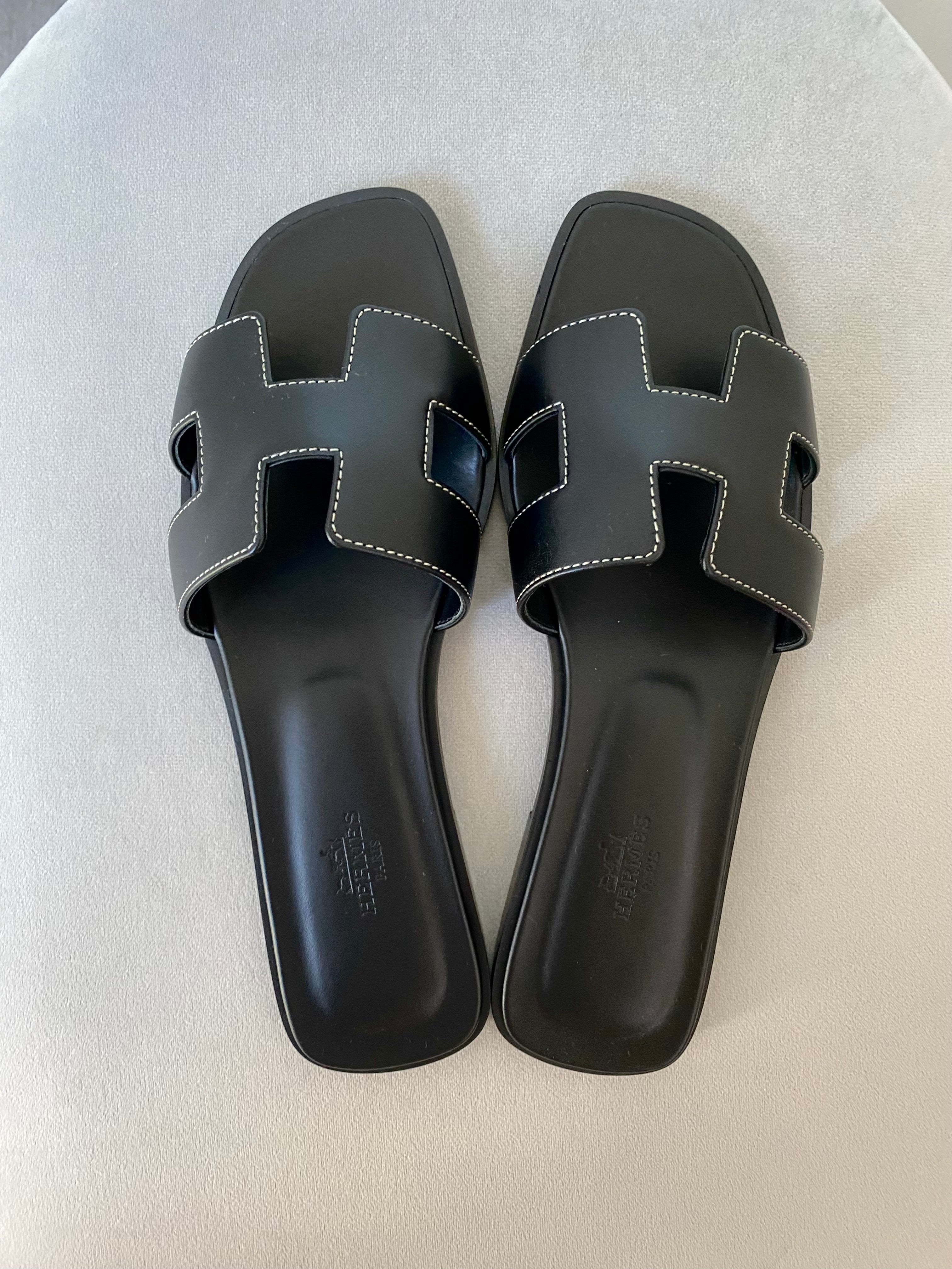 HERMES Oran Sandals in Black