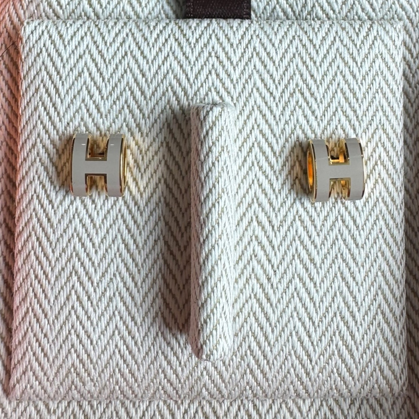 Hermès Mini Pop H Earrings Rose Marron Glace GHW